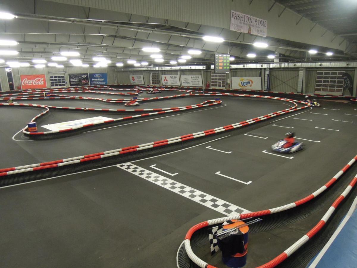 Silver Hotel & Gokart Center Szczecin Bagian luar foto