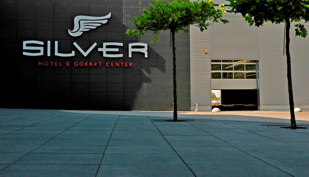 Silver Hotel & Gokart Center Szczecin Bagian luar foto